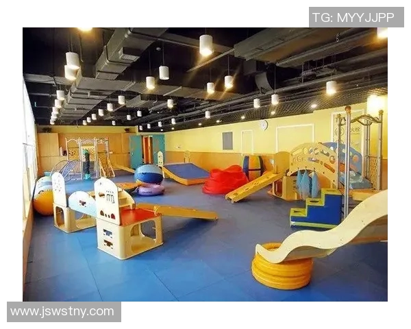 深圳壹方天地足球明星盛典点燃激情助力青少年足球发展